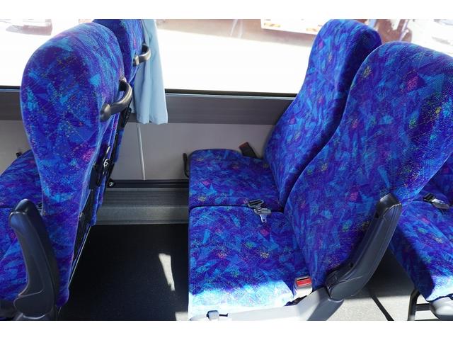 メルファ 観光バス 28人乗 スイング自動ドア トランク 荷室スペース 2ドア モケットシート リクライニング 小型トランク エアサス 後席モニター 冷蔵庫 マイク オートエアコン バックカメラ ルームラック ETC メッキホイールライナー AT ガイド席 フルセグTV(50枚目)