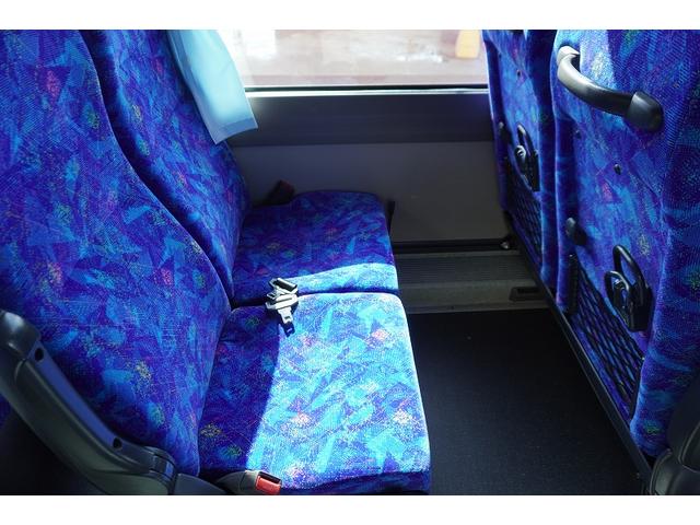 メルファ 観光バス 28人乗 スイング自動ドア トランク 荷室スペース 2ドア モケットシート リクライニング 小型トランク エアサス 後席モニター 冷蔵庫 マイク オートエアコン バックカメラ ルームラック ETC メッキホイールライナー AT ガイド席 フルセグTV(51枚目)