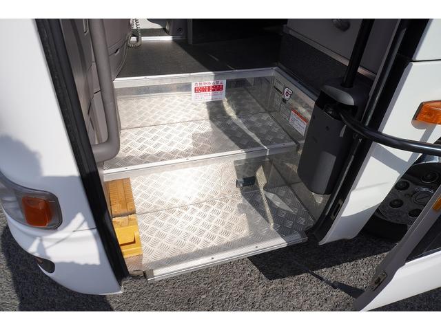 メルファ 観光バス 28人乗 スイング自動ドア トランク 荷室スペース 2ドア モケットシート リクライニング 小型トランク エアサス 後席モニター 冷蔵庫 マイク オートエアコン バックカメラ ルームラック ETC メッキホイールライナー AT ガイド席 フルセグTV(52枚目)