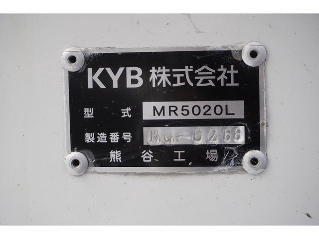 ファイター ミキサー車 カヤバ製 11.5トン積 ドラム容量9.8立米 大型 3軸 ベッド付 積載11500kg 電動ホッパーカバー 水タンク 自動洗浄 混合容量5.0立米 アルミホイール 坂道発進補助 ミラーヒーター ETC 6速MT(18枚目)