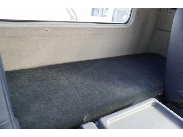 ファイター ミキサー車 カヤバ製 11.5トン積 ドラム容量9.8立米 大型 3軸 ベッド付 積載11500kg 電動ホッパーカバー 水タンク 自動洗浄 混合容量5.0立米 アルミホイール 坂道発進補助 ミラーヒーター ETC 6速MT(30枚目)