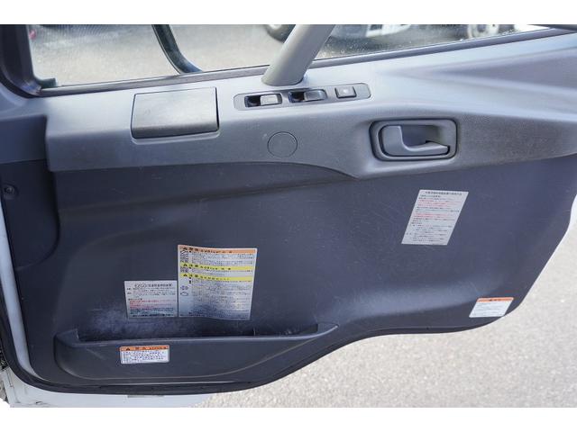 ファイター ミキサー車 カヤバ製 11.5トン積 ドラム容量9.8立米 大型 3軸 ベッド付 積載11500kg 電動ホッパーカバー 水タンク 自動洗浄 混合容量5.0立米 アルミホイール 坂道発進補助 ミラーヒーター ETC 6速MT(35枚目)