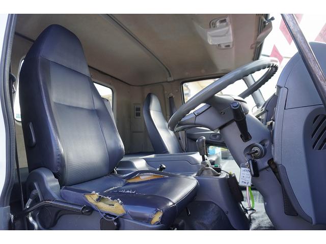 ファイター ミキサー車 カヤバ製 11.5トン積 ドラム容量9.8立米 大型 3軸 ベッド付 積載11500kg 電動ホッパーカバー 水タンク 自動洗浄 混合容量5.0立米 アルミホイール 坂道発進補助 ミラーヒーター ETC 6速MT(41枚目)