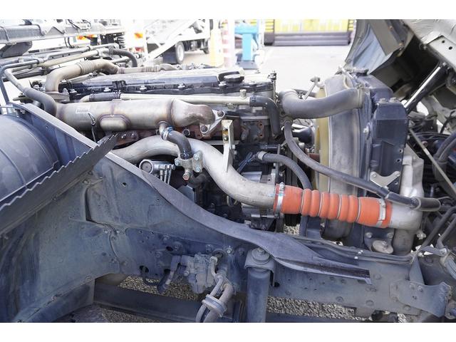 ファイター ミキサー車 カヤバ製 11.5トン積 ドラム容量9.8立米 大型 3軸 ベッド付 積載11500kg 電動ホッパーカバー 水タンク 自動洗浄 混合容量5.0立米 アルミホイール 坂道発進補助 ミラーヒーター ETC 6速MT(42枚目)