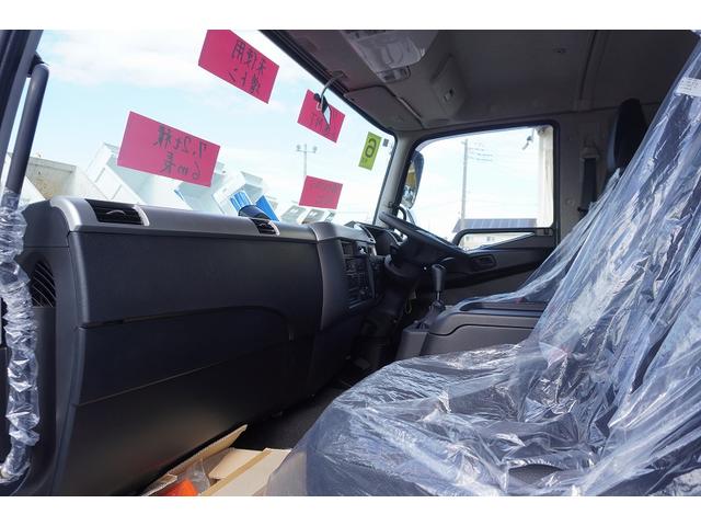 ファイター 増トン 5段セルフクレーン 7.2トン積 6m長 ラジコン ワイド ベッド付 積載7200kg 古河ユニック製 ハイジャッキ アユミ板掛け フックイン 2.93t吊 坂道発進補助 メッキ 衝突軽減ブレーキ 車線逸脱警報 回送 6速MT 重機運搬 ETC2.0(34枚目)