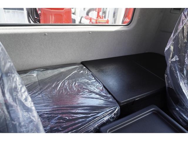 ファイター 増トン 5段セルフクレーン 7.2トン積 6m長 ラジコン ワイド ベッド付 積載7200kg 古河ユニック製 ハイジャッキ アユミ板掛け フックイン 2.93t吊 坂道発進補助 メッキ 衝突軽減ブレーキ 車線逸脱警報 回送 6速MT 重機運搬 ETC2.0(35枚目)