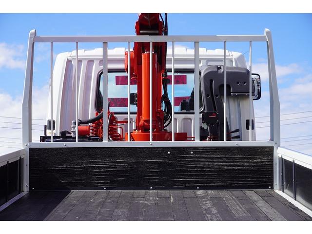 ファイター 増トン 5段セルフクレーン 7.2トン積 6m長 ラジコン ワイド ベッド付 積載7200kg 古河ユニック製 ハイジャッキ アユミ板掛け フックイン 2.93t吊 坂道発進補助 メッキ 衝突軽減ブレーキ 車線逸脱警報 回送 6速MT 重機運搬 ETC2.0(39枚目)