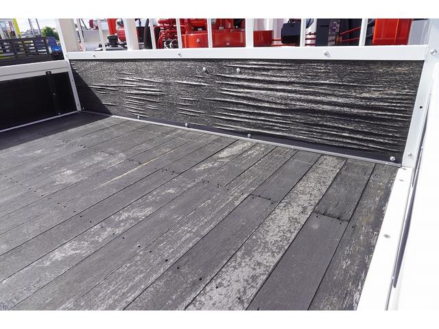 ファイター 増トン 5段セルフクレーン 7.2トン積 6m長 ラジコン ワイド ベッド付 積載7200kg 古河ユニック製 ハイジャッキ アユミ板掛け フックイン 2.93t吊 坂道発進補助 メッキ 衝突軽減ブレーキ 車線逸脱警報 回送 6速MT 重機運搬 ETC2.0(45枚目)