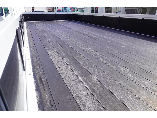 ファイター 増トン 5段セルフクレーン 7.2トン積 6m長 ラジコン ワイド ベッド付 積載7200kg 古河ユニック製 ハイジャッキ アユミ板掛け フックイン 2.93t吊 坂道発進補助 メッキ 衝突軽減ブレーキ 車線逸脱警報 回送 6速MT 重機運搬 ETC2.0(47枚目)