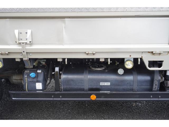 キャンター カスタム ロング 4段クレーン ラジコン 2.63t吊 2t 標準幅 積載2000kg 古河ユニック製 フックイン セイコーラック 鳥居工具箱 鳥居上部金網張り アオリ上部プロテクター付 左電格ミラー バックカメラ ETC フォグランプ カゴ 5速MT 2トン(31枚目)