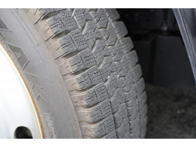 エルフトラック 強化　三転ダンプ　２トン積　三方開　運転席側アオリ油圧開閉式　新明和製　積載２０００ｋｇ　リアダンプピン　鳥居アングル補強　左電格ミラー　坂道発進補助　ＥＴＣ　６速ＭＴ（12枚目）