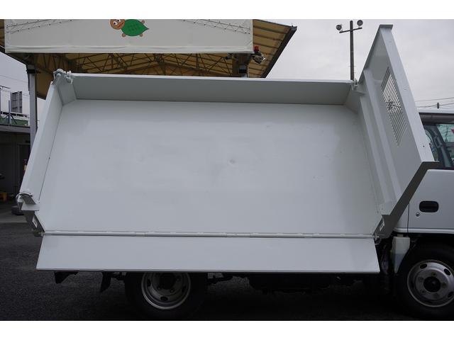 エルフトラック 強化　三転ダンプ　２トン積　三方開　運転席側アオリ油圧開閉式　新明和製　積載２０００ｋｇ　リアダンプピン　鳥居アングル補強　左電格ミラー　坂道発進補助　ＥＴＣ　６速ＭＴ（31枚目）