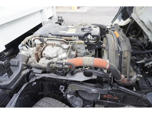 エルフトラック 強化　三転ダンプ　２トン積　三方開　運転席側アオリ油圧開閉式　新明和製　積載２０００ｋｇ　リアダンプピン　鳥居アングル補強　左電格ミラー　坂道発進補助　ＥＴＣ　６速ＭＴ（34枚目）