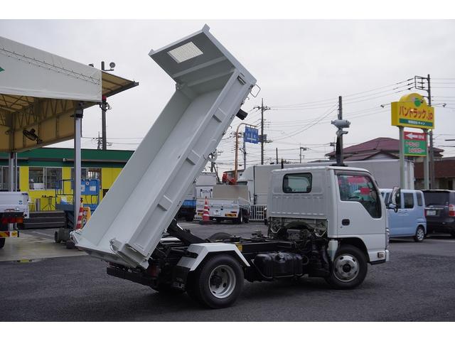 エルフトラック 強化　三転ダンプ　２トン積　三方開　運転席側アオリ油圧開閉式　新明和製　積載２０００ｋｇ　リアダンプピン　鳥居アングル補強　左電格ミラー　坂道発進補助　ＥＴＣ　６速ＭＴ（38枚目）