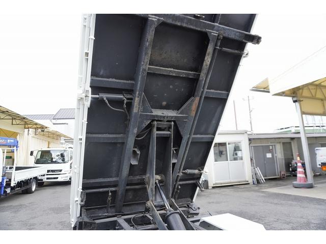エルフトラック 強化　三転ダンプ　２トン積　三方開　運転席側アオリ油圧開閉式　新明和製　積載２０００ｋｇ　リアダンプピン　鳥居アングル補強　左電格ミラー　坂道発進補助　ＥＴＣ　６速ＭＴ（39枚目）