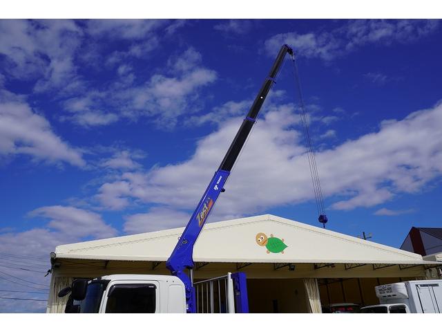 ヒノレンジャー 増トン ベッド付 4段セルフクレーン 7.4トン積 ラジコン 標準幅 積載7400kg タダノ製 ハイジャッキ アユミ板掛け フックイン 2.93t吊 差違いアウトリガー 5.4m長 セイコーラック ロープ穴5対 ETC2.0 6速MT 重機運搬 回送(13枚目)