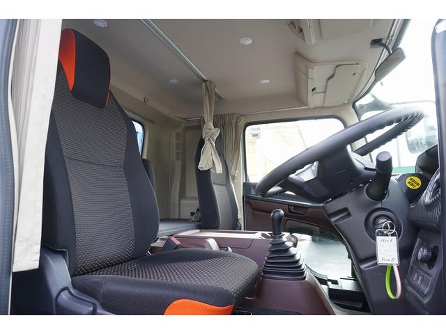 ヒノレンジャー 増トン ベッド付 4段セルフクレーン 7.4トン積 ラジコン 標準幅 積載7400kg タダノ製 ハイジャッキ アユミ板掛け フックイン 2.93t吊 差違いアウトリガー 5.4m長 セイコーラック ロープ穴5対 ETC2.0 6速MT 重機運搬 回送(14枚目)