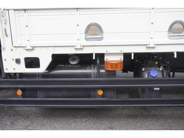 ヒノレンジャー 増トン ベッド付 4段セルフクレーン 7.4トン積 ラジコン 標準幅 積載7400kg タダノ製 ハイジャッキ アユミ板掛け フックイン 2.93t吊 差違いアウトリガー 5.4m長 セイコーラック ロープ穴5対 ETC2.0 6速MT 重機運搬 回送(25枚目)