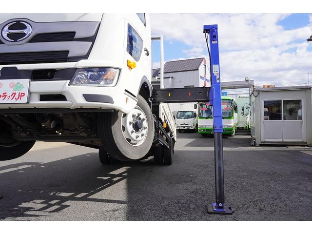 ヒノレンジャー 増トン ベッド付 4段セルフクレーン 7.4トン積 ラジコン 標準幅 積載7400kg タダノ製 ハイジャッキ アユミ板掛け フックイン 2.93t吊 差違いアウトリガー 5.4m長 セイコーラック ロープ穴5対 ETC2.0 6速MT 重機運搬 回送(34枚目)