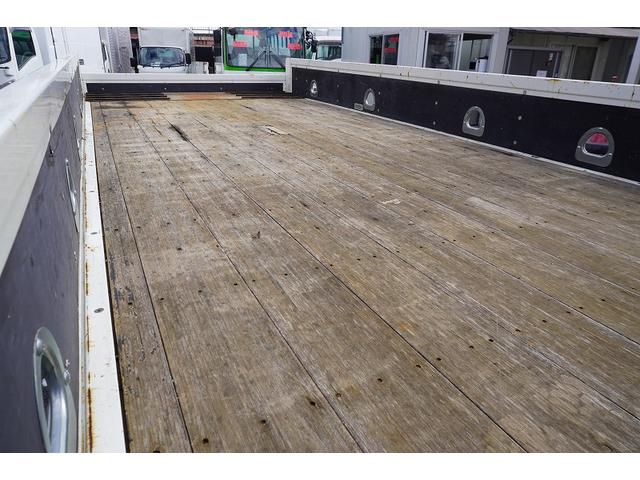 ヒノレンジャー 増トン ベッド付 4段セルフクレーン 7.4トン積 ラジコン 標準幅 積載7400kg タダノ製 ハイジャッキ アユミ板掛け フックイン 2.93t吊 差違いアウトリガー 5.4m長 セイコーラック ロープ穴5対 ETC2.0 6速MT 重機運搬 回送(38枚目)