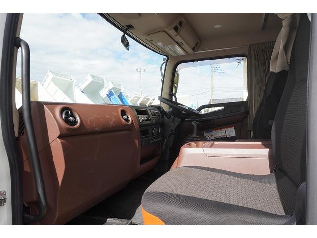 ヒノレンジャー 増トン ベッド付 4段セルフクレーン 7.4トン積 ラジコン 標準幅 積載7400kg タダノ製 ハイジャッキ アユミ板掛け フックイン 2.93t吊 差違いアウトリガー 5.4m長 セイコーラック ロープ穴5対 ETC2.0 6速MT 重機運搬 回送(40枚目)