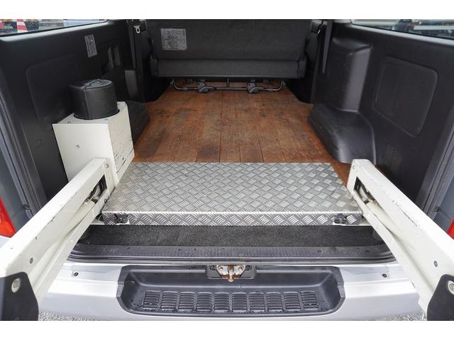ハイエースバン ロング スーパーGL 5ドア ガソリン パワーゲート 5人乗 トヨタ車体製リフト 荷台板張り ルーフキャリア ラダー バックカメラ ナビ ワンセグTV ETC 小窓 電格ミラー オートエアコン AT リフト リアクリアランスソナー(25枚目)