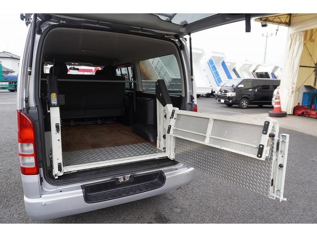 ハイエースバン ロング スーパーGL 5ドア ガソリン パワーゲート 5人乗 トヨタ車体製リフト 荷台板張り ルーフキャリア ラダー バックカメラ ナビ ワンセグTV ETC 小窓 電格ミラー オートエアコン AT リフト リアクリアランスソナー(46枚目)