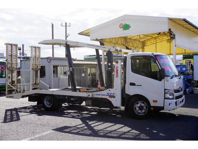 デュトロ キャリアカー 2台積 3.4トン積 ウインチ ラジコン 古河ユニック 積載3400kg 油圧リアゲート バックカメラ ETC ナビ フルセグ 左電格ミラー 坂道発進補助 電動パーキングブレーキ フォグランプ 衝突軽減ブレーキ 車線逸脱警報 6速MT 積載車(5枚目)