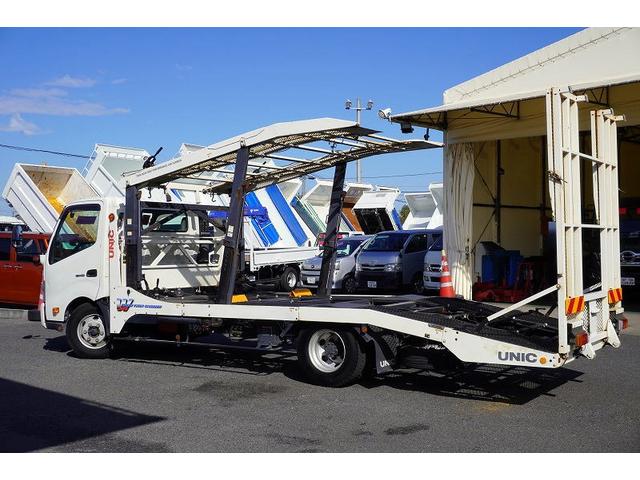 デュトロ キャリアカー 2台積 3.4トン積 ウインチ ラジコン 古河ユニック 積載3400kg 油圧リアゲート バックカメラ ETC ナビ フルセグ 左電格ミラー 坂道発進補助 電動パーキングブレーキ フォグランプ 衝突軽減ブレーキ 車線逸脱警報 6速MT 積載車(9枚目)