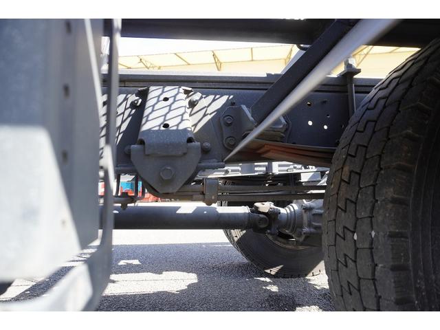 デュトロ キャリアカー 2台積 3.4トン積 ウインチ ラジコン 古河ユニック 積載3400kg 油圧リアゲート バックカメラ ETC ナビ フルセグ 左電格ミラー 坂道発進補助 電動パーキングブレーキ フォグランプ 衝突軽減ブレーキ 車線逸脱警報 6速MT 積載車(14枚目)
