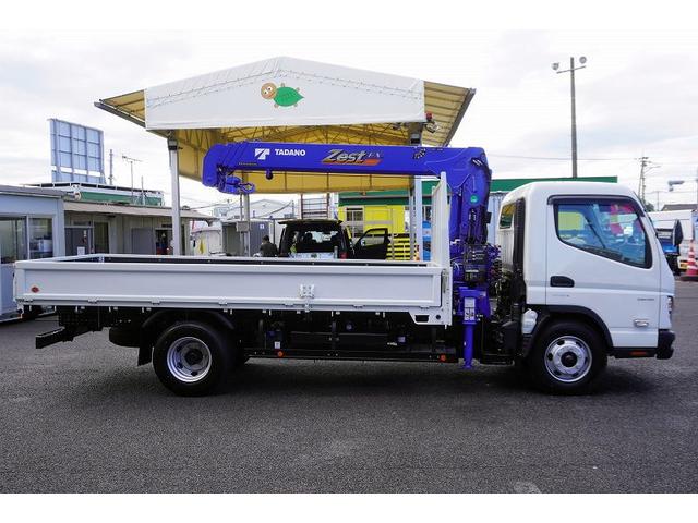 キャンター ワイド超ロング 4段クレーン 3.3トン積 タダノ ラジコン 積載3300kg フックイン 2.93t吊 バックカメラ 左電格ミラー LEDヘッドライト フォグランプ スマートキー 衝突軽減ブレーキ 車線逸脱警報 5速MT(3枚目)