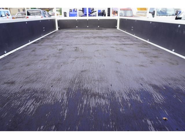 キャンター ワイド超ロング 4段クレーン 3.3トン積 タダノ ラジコン 積載3300kg フックイン 2.93t吊 バックカメラ 左電格ミラー LEDヘッドライト フォグランプ スマートキー 衝突軽減ブレーキ 車線逸脱警報 5速MT(25枚目)