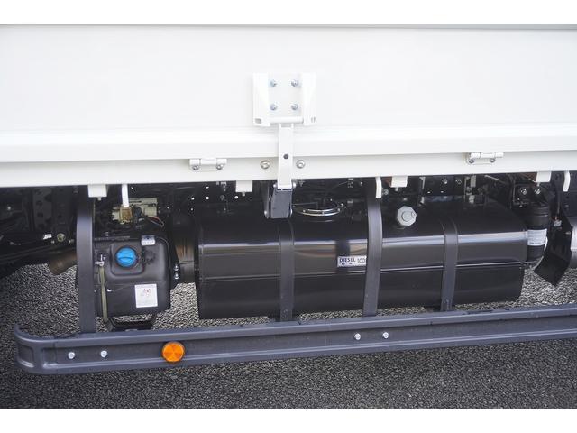 キャンター ワイド超ロング 4段セルフクレーン 3.25トン積 ラジコン 積載3250kg タダノ製 フックイン 2.63t吊 左電格ミラー LEDヘッドライト フォグランプ スマートキー 衝突軽減ブレーキ 車線逸脱警報 5速MT ハイジャッキ(28枚目)