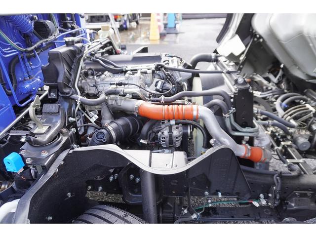 キャンター ワイド超ロング 4段セルフクレーン 3.25トン積 ラジコン 積載3250kg タダノ製 フックイン 2.63t吊 左電格ミラー LEDヘッドライト フォグランプ スマートキー 衝突軽減ブレーキ 車線逸脱警報 5速MT ハイジャッキ(42枚目)