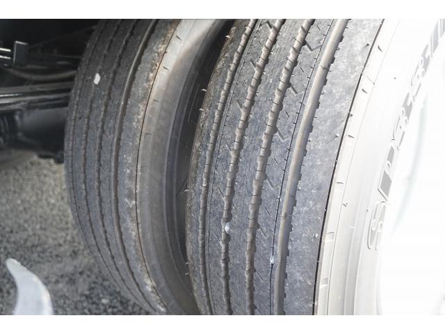 キャンター ワイドロング 4段クレーン 3トン積 ラジコン 2.93t吊 積載3000kg 古河ユニック製 フックイン バックカメラ 左電格ミラー LEDヘッドライト フォグランプ スマートキー 衝突軽減ブレーキ 車線逸脱警報 5速MT(17枚目)