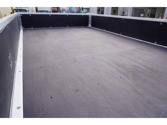 キャンター ワイドロング 4段クレーン 3トン積 ラジコン 2.93t吊 積載3000kg 古河ユニック製 フックイン バックカメラ 左電格ミラー LEDヘッドライト フォグランプ スマートキー 衝突軽減ブレーキ 車線逸脱警報 5速MT(22枚目)