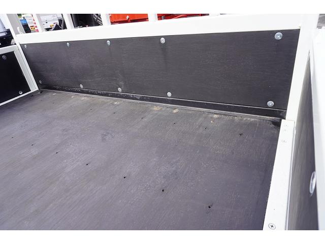 キャンター ワイドロング 4段クレーン 3トン積 ラジコン 2.93t吊 積載3000kg 古河ユニック製 フックイン バックカメラ 左電格ミラー LEDヘッドライト フォグランプ スマートキー 衝突軽減ブレーキ 車線逸脱警報 5速MT(25枚目)