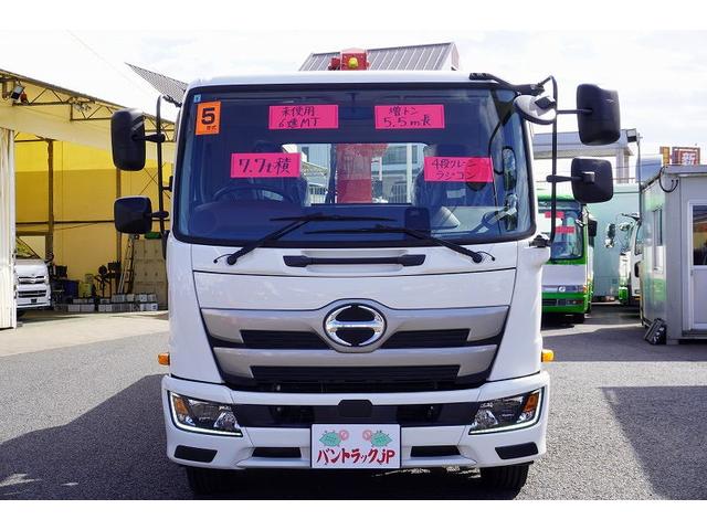 ヒノレンジャー 増トン 4段クレーン 7.7トン積 5.5m長 ラジコン 標準幅 ベッド付 積載7700kg 古河ユニック製 フックイン 2.93t吊 差違いアウトリガー 角足 セイコーラック 坂道発進補助 オートエアコン 衝突軽減ブレーキ 車線逸脱警報 6速MT(3枚目)