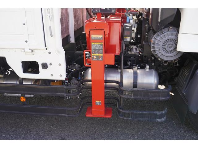 ヒノレンジャー 増トン 4段クレーン 7.7トン積 5.5m長 ラジコン 標準幅 ベッド付 積載7700kg 古河ユニック製 フックイン 2.93t吊 差違いアウトリガー 角足 セイコーラック 坂道発進補助 オートエアコン 衝突軽減ブレーキ 車線逸脱警報 6速MT(40枚目)