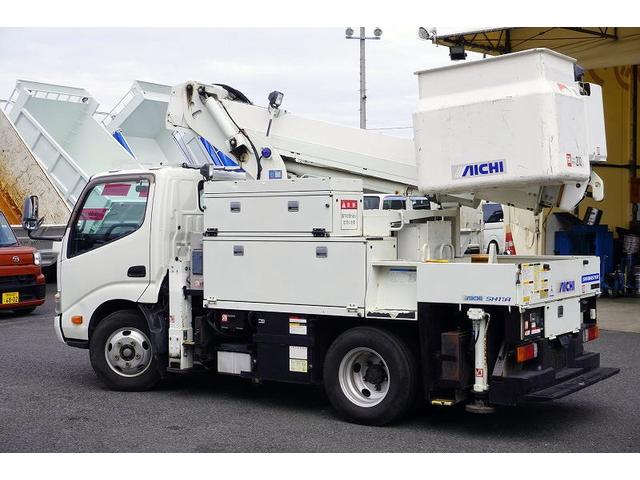 デュトロ 高所作業車 アイチ製 SH11A 最大地上高11m 5速MT FRPバケット 工具入れ ユニットアワー2048h サブバッテリー ブーム自動格納 ジャッキ自動張出 左電格ミラー 坂道発進補助 ETC フォグランプ 電動パーキングブレーキ 電気工事(7枚目)