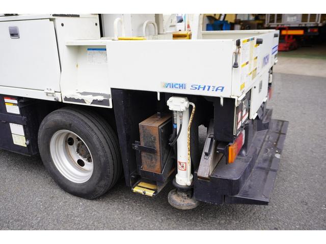 デュトロ 高所作業車 アイチ製 SH11A 最大地上高11m 5速MT FRPバケット 工具入れ ユニットアワー2048h サブバッテリー ブーム自動格納 ジャッキ自動張出 左電格ミラー 坂道発進補助 ETC フォグランプ 電動パーキングブレーキ 電気工事(12枚目)
