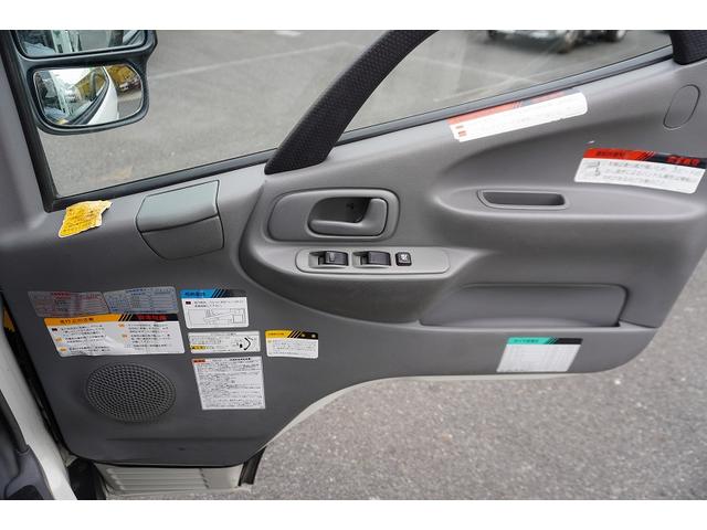 デュトロ 高所作業車 アイチ製 SH11A 最大地上高11m 5速MT FRPバケット 工具入れ ユニットアワー2048h サブバッテリー ブーム自動格納 ジャッキ自動張出 左電格ミラー 坂道発進補助 ETC フォグランプ 電動パーキングブレーキ 電気工事(23枚目)