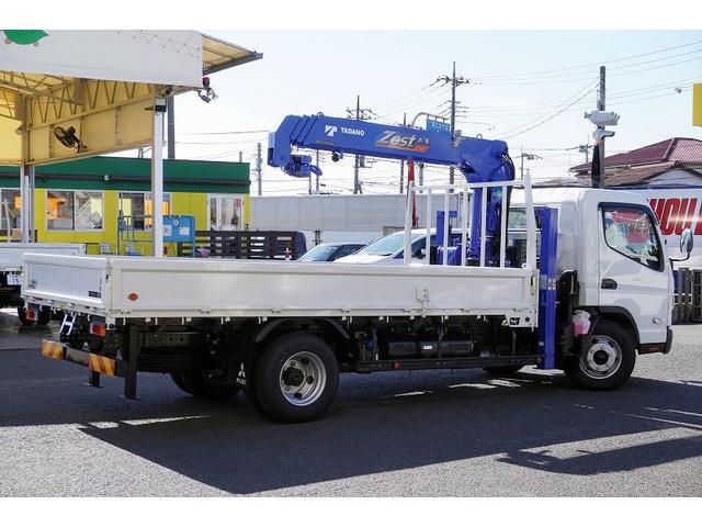 キャンター ワイド超ロング　４段セルフクレーン　３．２５トン積　ラジコン　積載３２５０ｋｇ　タダノ製　フックイン　２．６３ｔ吊　左電格ミラー　バックカメラ　ＬＥＤヘッドライト　フォグランプ　スマートキー　衝突軽減ブレーキ　車線逸脱警報　５速ＭＴ（6枚目）