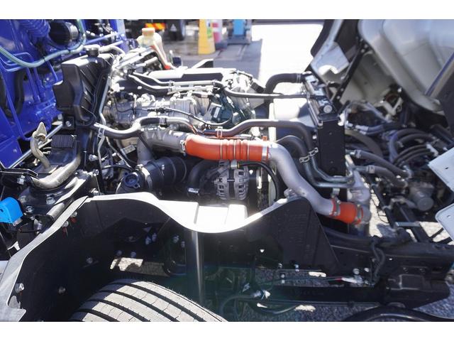 キャンター ワイド超ロング　４段セルフクレーン　３．２５トン積　ラジコン　積載３２５０ｋｇ　タダノ製　フックイン　２．６３ｔ吊　左電格ミラー　バックカメラ　ＬＥＤヘッドライト　フォグランプ　スマートキー　衝突軽減ブレーキ　車線逸脱警報　５速ＭＴ（25枚目）