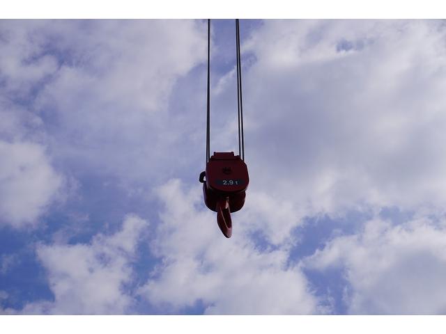 キャンター ワイド超ロング 4段クレーン 3.35トン積 ラジコン 積載3350kg 古河ユニック製 フックイン 2.93t吊 セイコーラック バックカメラ LEDヘッドライト LEDフォグランプ 左電格ミラー スマートキー 衝突軽減ブレーキ 車線逸脱警報 5速MT(10枚目)