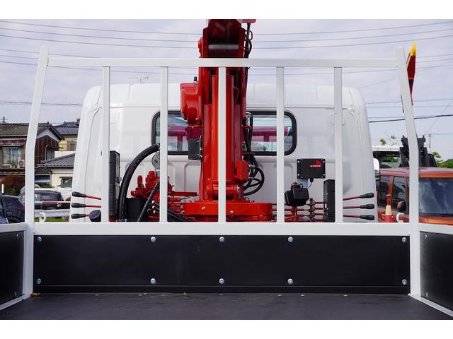 キャンター ワイド超ロング 4段クレーン 3.35トン積 ラジコン 積載3350kg 古河ユニック製 フックイン 2.93t吊 セイコーラック バックカメラ LEDヘッドライト LEDフォグランプ 左電格ミラー スマートキー 衝突軽減ブレーキ 車線逸脱警報 5速MT(24枚目)
