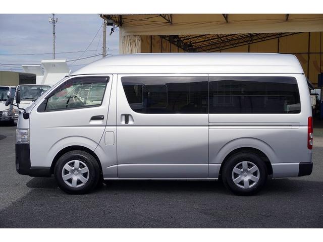 ハイエースバン ロングDX 5ドア ハイルーフ ガソリン パワーゲート AT 3人乗 和光工業製リフト ラッシング1段 荷室加工有 荷台板張り バックカメラ ETC 社外ナビ セパレーターカーテン(4枚目)