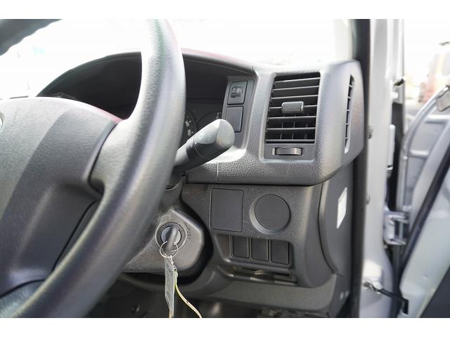 ハイエースバン ロングDX 5ドア ハイルーフ ガソリン パワーゲート AT 3人乗 和光工業製リフト ラッシング1段 荷室加工有 荷台板張り バックカメラ ETC 社外ナビ セパレーターカーテン(23枚目)