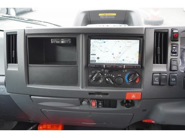 エルフトラック 10尺 パネルバン 2トン サイドドア 跳上垂直パワーゲート 積載2000kg ラッシング4段 床フック 箱ラダー付 ルーフキャリア バックカメラ ETC2.0 ナビ 左電格ミラー フォグランプ 衝突軽減ブレーキ 全低床 AT 標準幅 ショート アルミバン(23枚目)