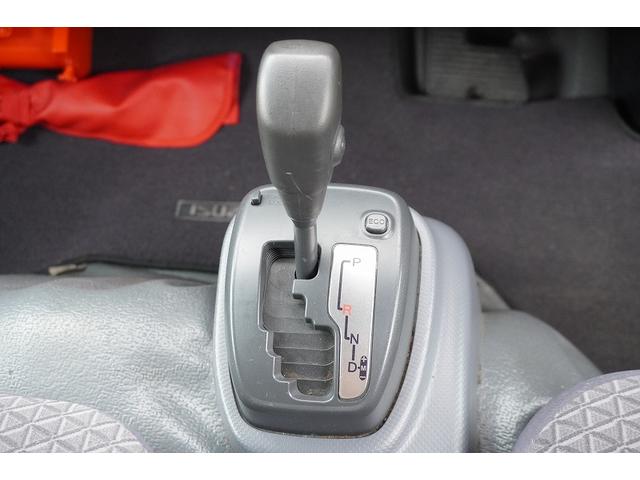 エルフトラック 10尺 パネルバン 2トン サイドドア 跳上垂直パワーゲート 積載2000kg ラッシング4段 床フック 箱ラダー付 ルーフキャリア バックカメラ ETC2.0 ナビ 左電格ミラー フォグランプ 衝突軽減ブレーキ 全低床 AT 標準幅 ショート アルミバン(26枚目)